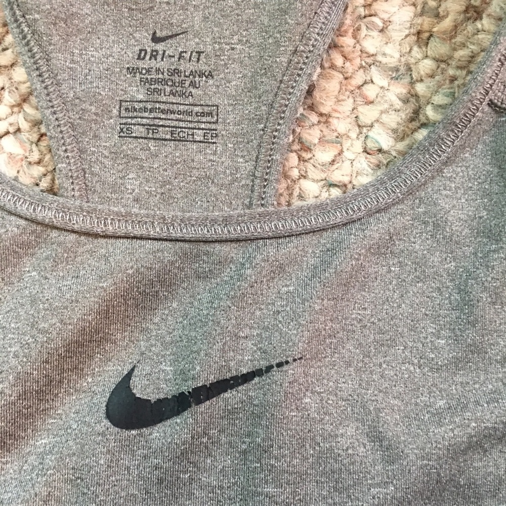 Sports bras bundle - Picture 3 of 6